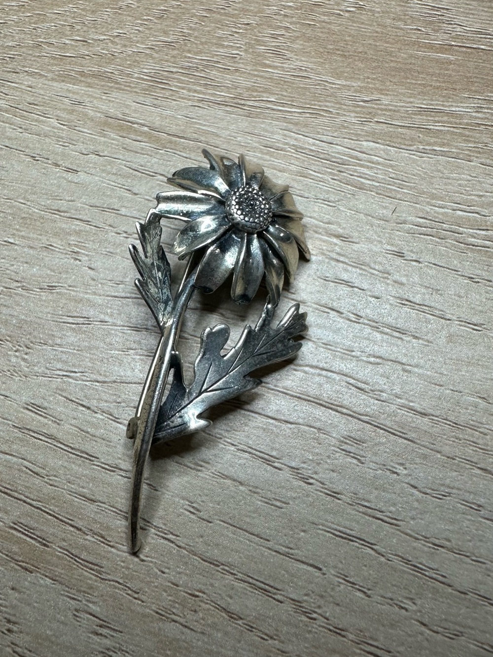 Sarah Coventry Sterling silver Daisy Floral Brooch